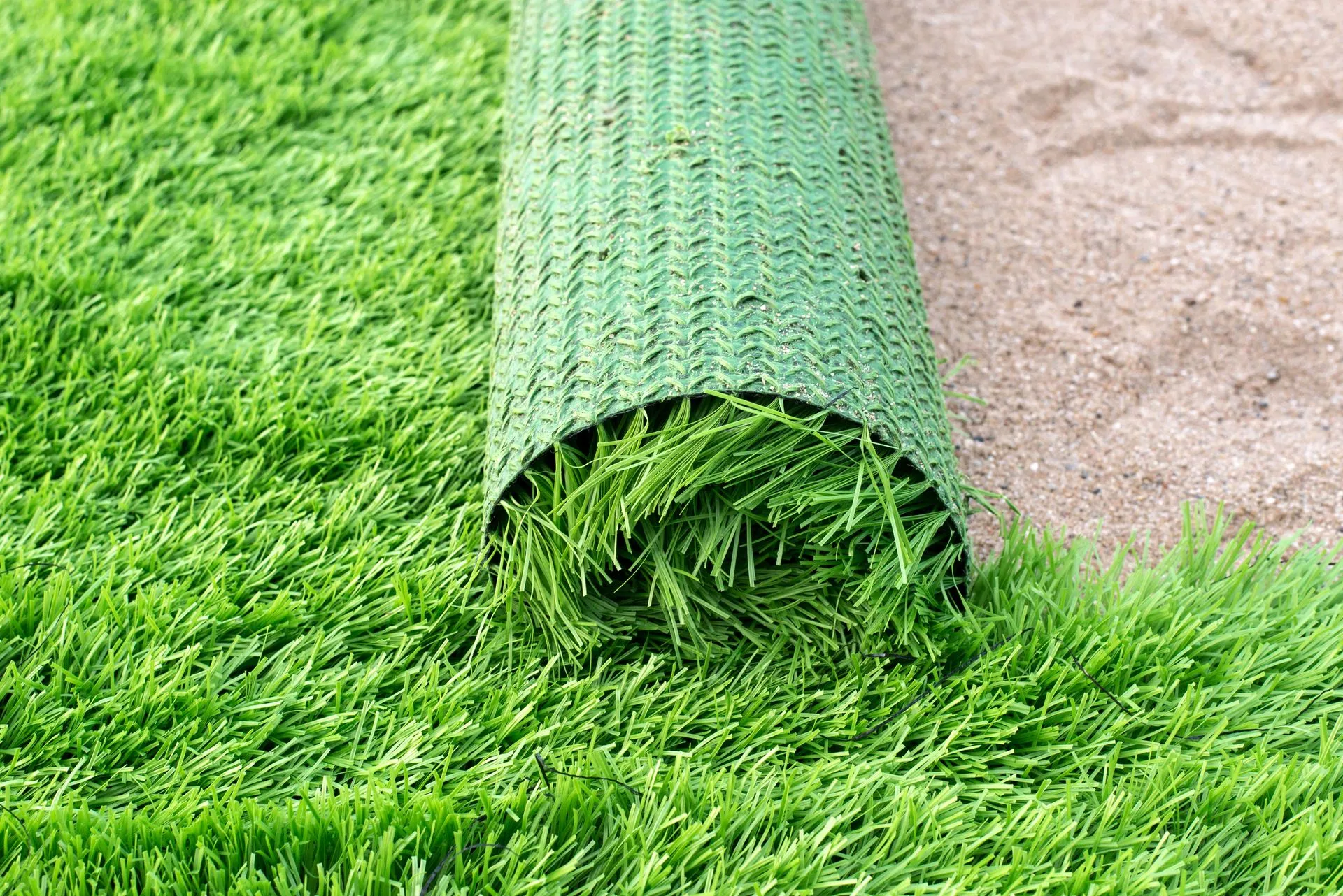 How Artificial Turf Supports Cleaner and More Functional Outdoor Areas